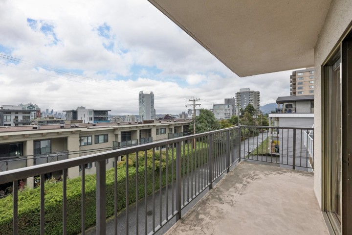 Photo 26 at 211 - 155 E 5th Street, Lower Lonsdale, North Vancouver