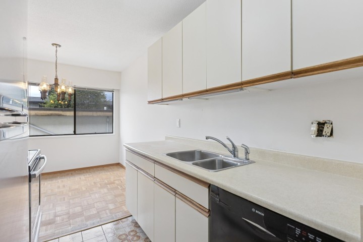 Photo 24 at 211 - 155 E 5th Street, Lower Lonsdale, North Vancouver