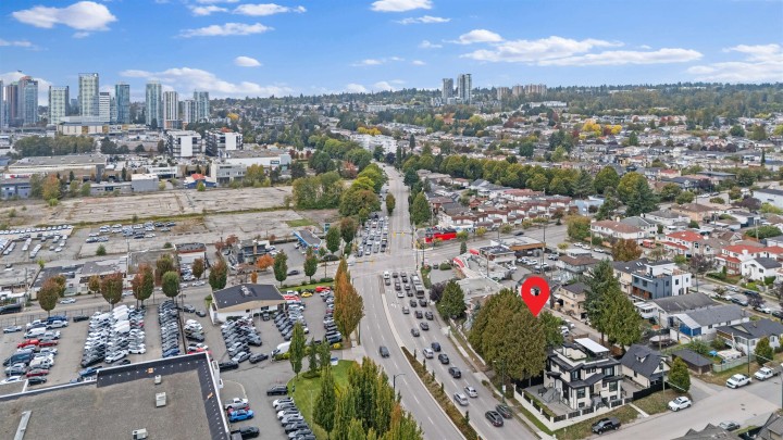 Photo 6 at 249 Se Marine Drive, South Vancouver, Vancouver East