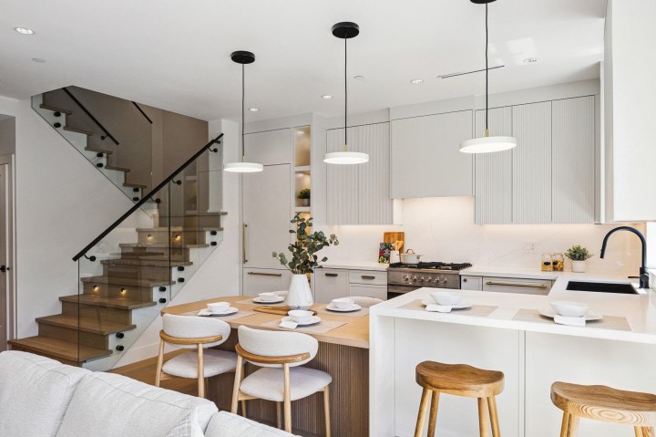 Photo 16 at 2 - 250 E 39th Avenue, Main, Vancouver East