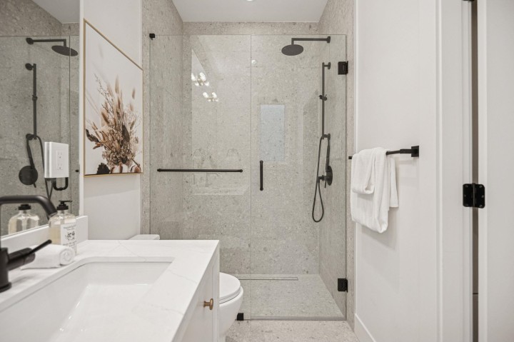 Photo 24 at 2 - 250 E 39th Avenue, Main, Vancouver East