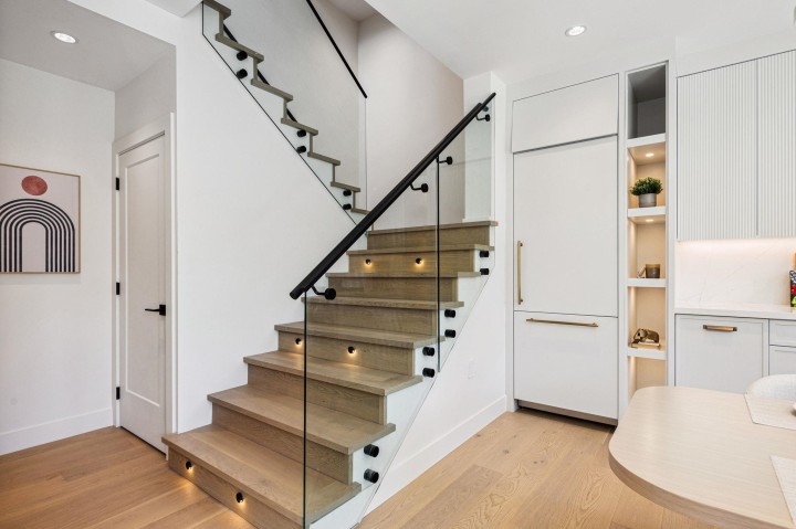 Photo 15 at 2 - 250 E 39th Avenue, Main, Vancouver East