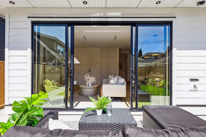 Photo 39 at 2 - 250 E 39th Avenue, Main, Vancouver East