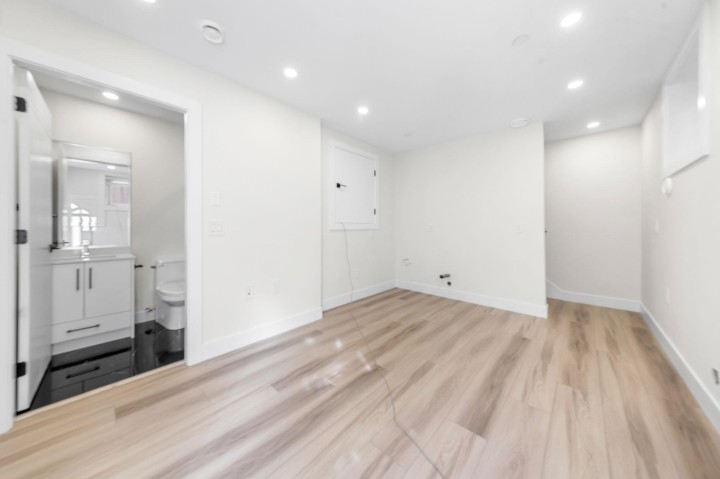 Photo 17 at 4318 Nanaimo Street, Collingwood VE, Vancouver East