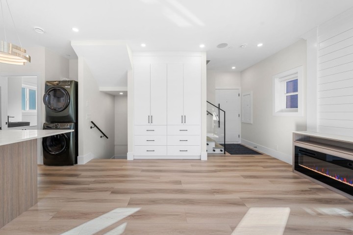 Photo 5 at 4318 Nanaimo Street, Collingwood VE, Vancouver East