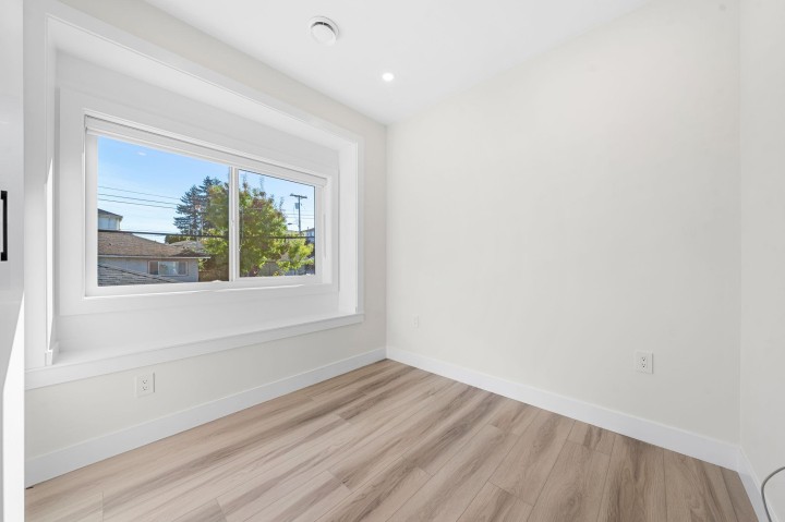 Photo 25 at 4318 Nanaimo Street, Collingwood VE, Vancouver East