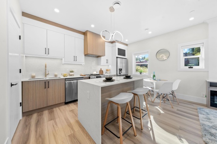 Photo 8 at 4320 Nanaimo Street, Collingwood VE, Vancouver East