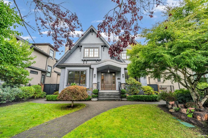 Photo 2 at 3125 W 34th Avenue, MacKenzie Heights, Vancouver West