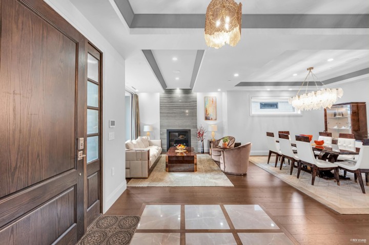 Photo 3 at 3125 W 34th Avenue, MacKenzie Heights, Vancouver West