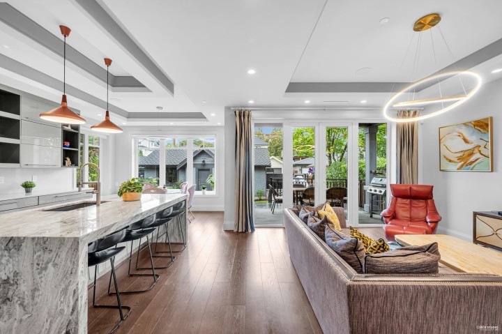 Photo 10 at 3125 W 34th Avenue, MacKenzie Heights, Vancouver West