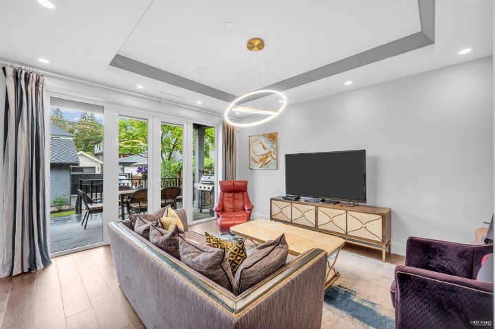 Photo 11 at 3125 W 34th Avenue, MacKenzie Heights, Vancouver West