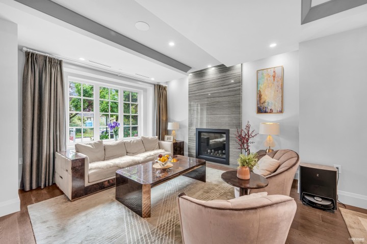 Photo 4 at 3125 W 34th Avenue, MacKenzie Heights, Vancouver West