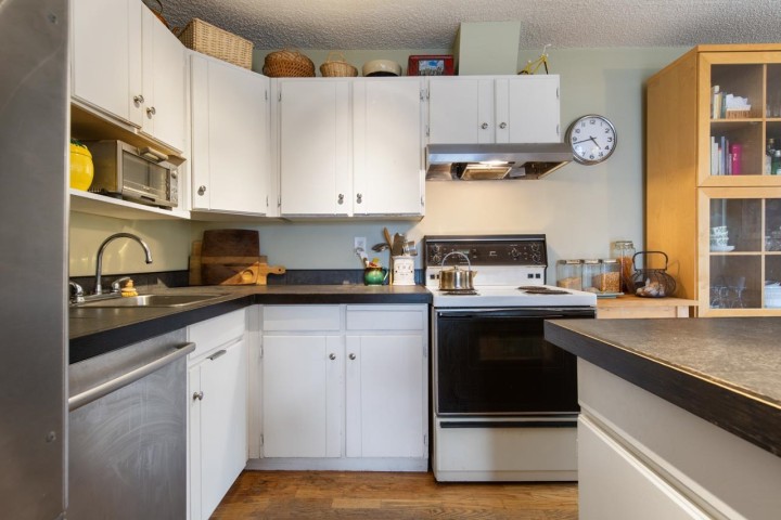 Photo 9 at 314 - 665 E 6th Avenue, Mount Pleasant VE, Vancouver East