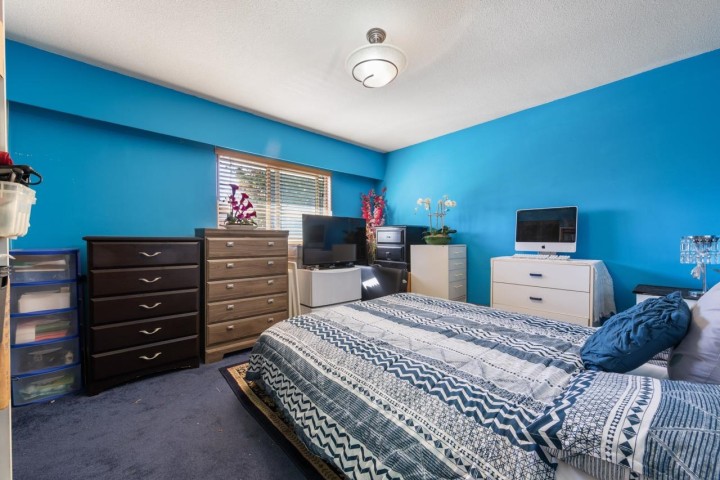 Photo 6 at 2472 E 12th Avenue, Renfrew Heights, Vancouver East