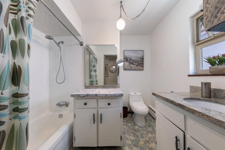 Photo 9 at 2472 E 12th Avenue, Renfrew Heights, Vancouver East