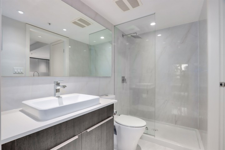 Photo 9 at 327 - 1588 E Hastings Street, Hastings, Vancouver East