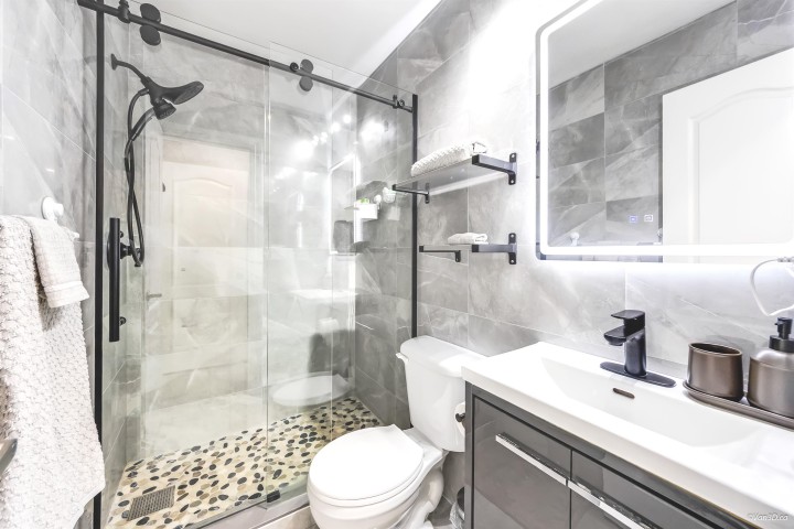 Photo 22 at 7778 Main Street, South Vancouver, Vancouver East