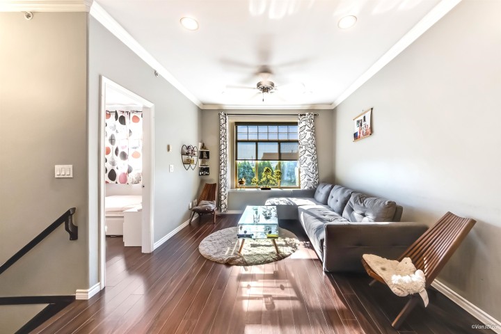 Photo 3 at 7778 Main Street, South Vancouver, Vancouver East