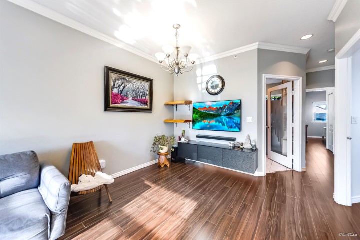 Photo 11 at 7778 Main Street, South Vancouver, Vancouver East