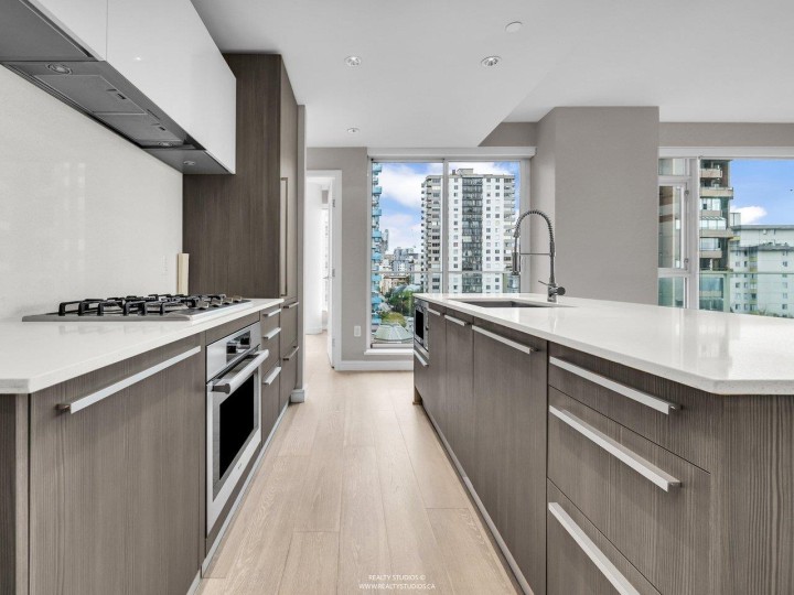 Photo 6 at 905 - 1221 Bidwell Street, West End VW, Vancouver West