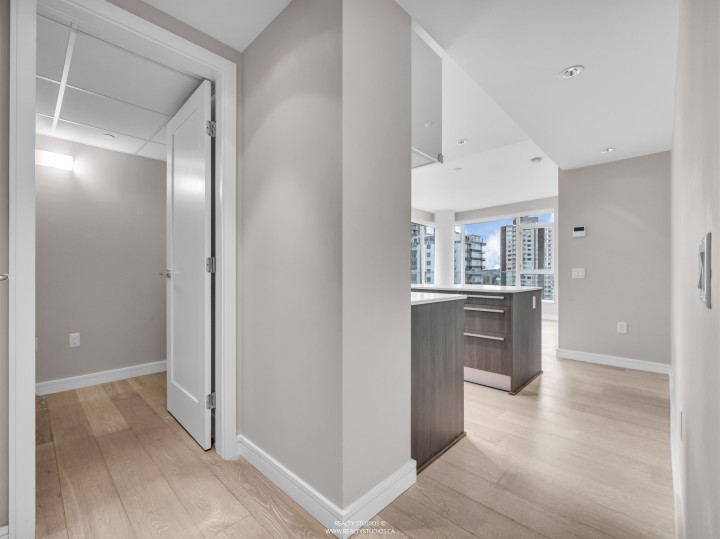 Photo 20 at 905 - 1221 Bidwell Street, West End VW, Vancouver West