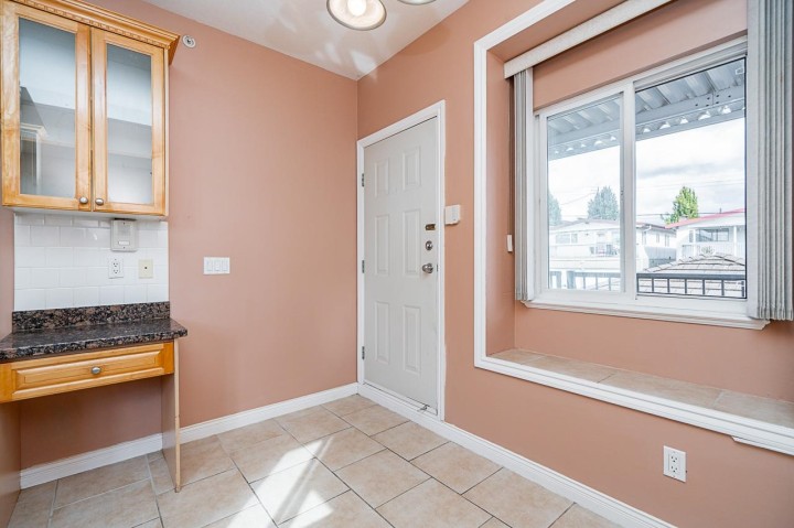 Photo 12 at 2887 E Georgia Street, Renfrew VE, Vancouver East