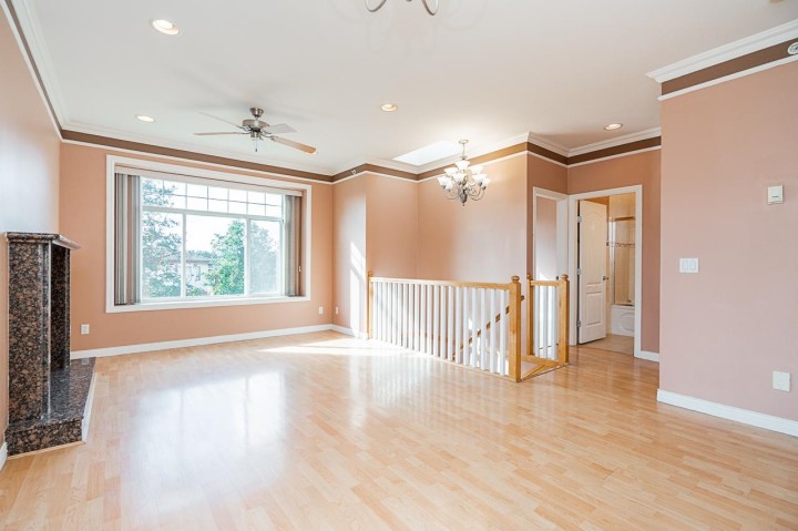 Photo 5 at 2887 E Georgia Street, Renfrew VE, Vancouver East