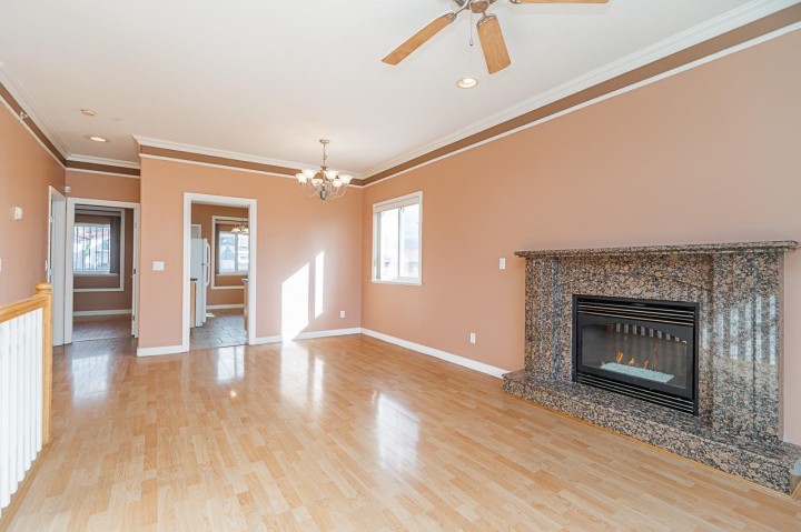 Photo 8 at 2887 E Georgia Street, Renfrew VE, Vancouver East