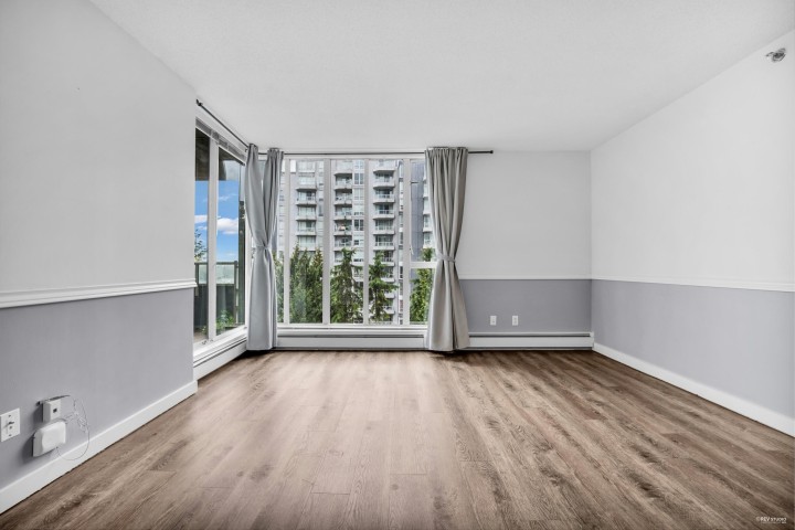 Photo 3 at 606 - 3061 E Kent Avenue North, South Marine, Vancouver East