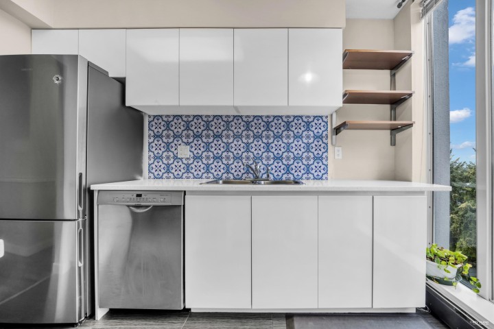 Photo 14 at 606 - 3061 E Kent Avenue North, South Marine, Vancouver East