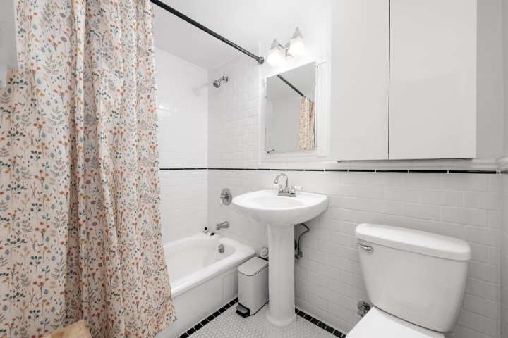 Photo 17 at 34 - 1480 Arbutus Street, Kitsilano, Vancouver West