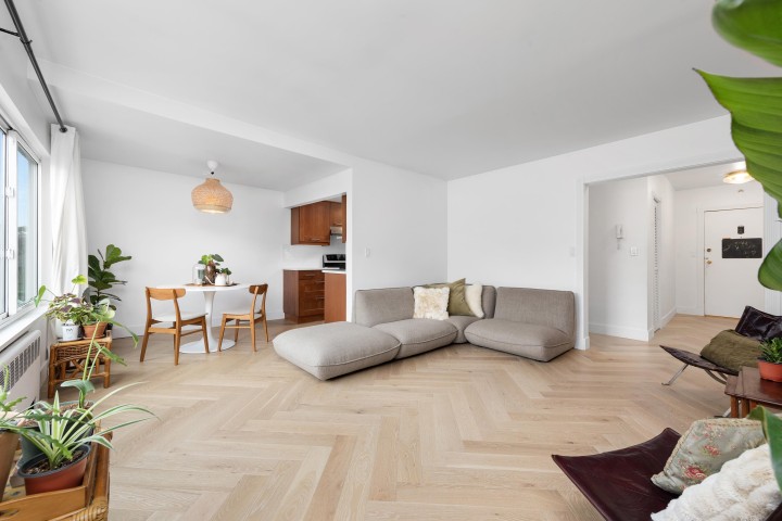 Photo 3 at 34 - 1480 Arbutus Street, Kitsilano, Vancouver West