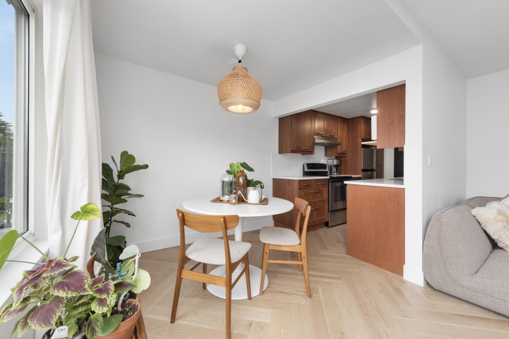 Photo 5 at 34 - 1480 Arbutus Street, Kitsilano, Vancouver West