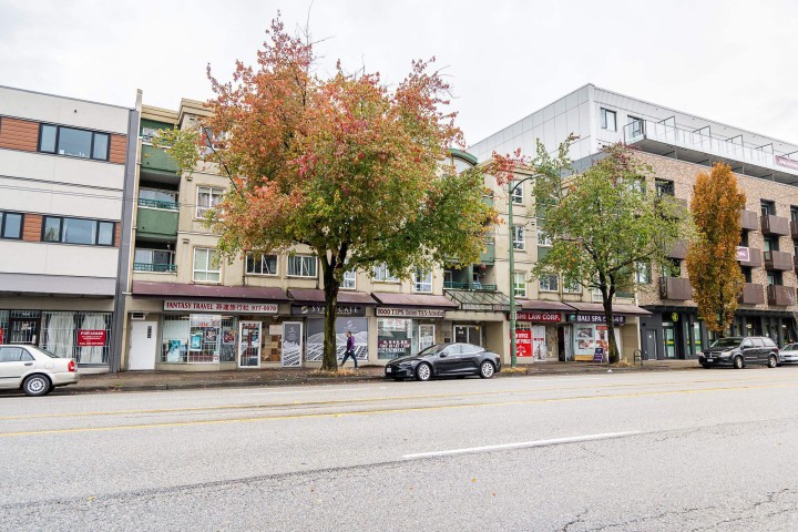 Photo 26 at 212 - 868 Kingsway, Fraser VE, Vancouver East