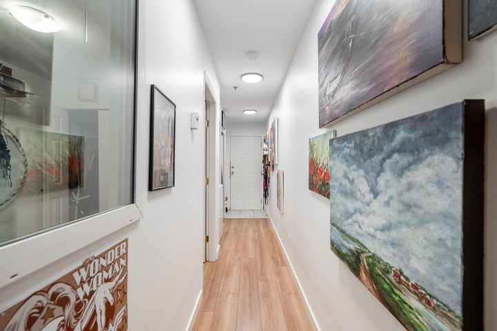 Photo 15 at 212 - 868 Kingsway, Fraser VE, Vancouver East