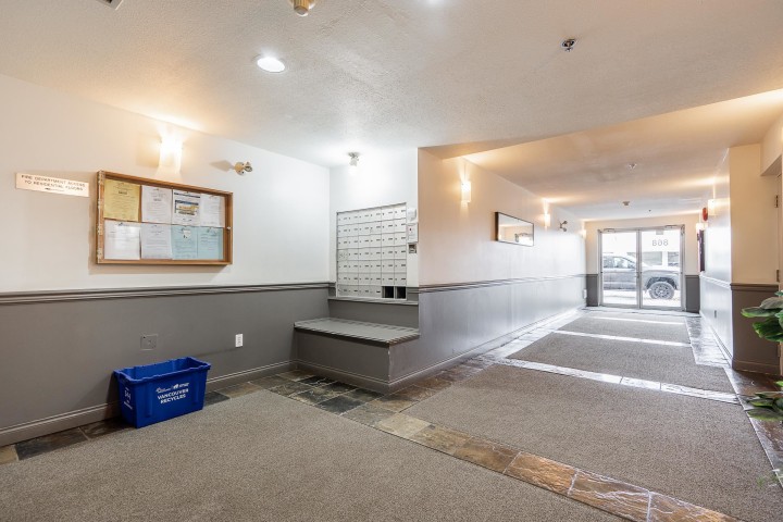 Photo 21 at 212 - 868 Kingsway, Fraser VE, Vancouver East