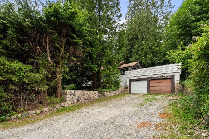 Photo 10 at 338 E Osborne Road, Upper Lonsdale, North Vancouver
