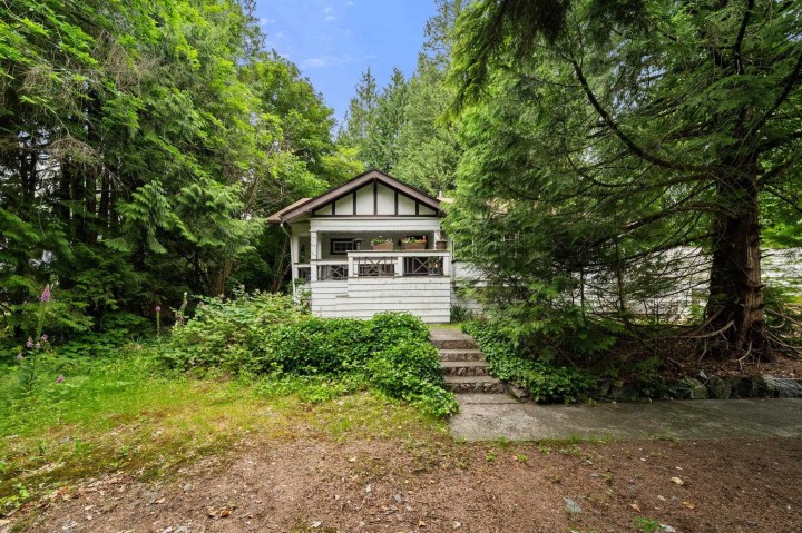 Photo 11 at 338 E Osborne Road, Upper Lonsdale, North Vancouver