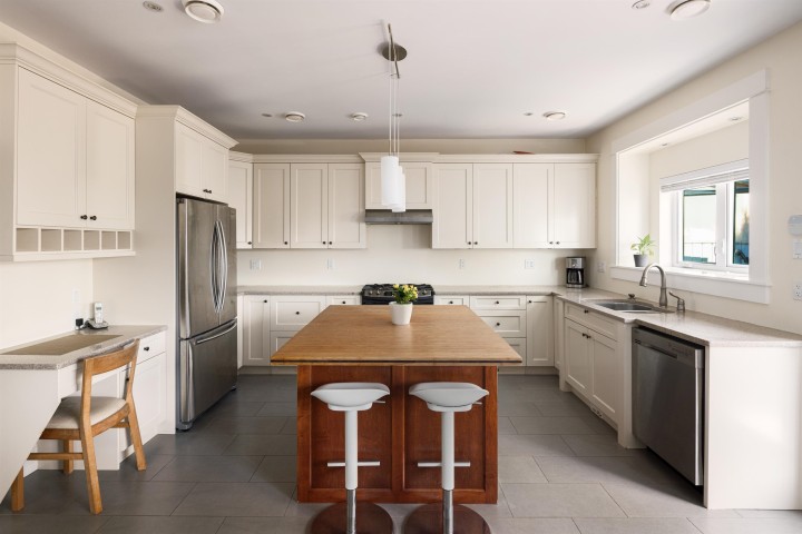 Photo 12 at 4804 Elgin Street, Knight, Vancouver East