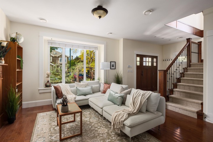 Photo 7 at 4804 Elgin Street, Knight, Vancouver East