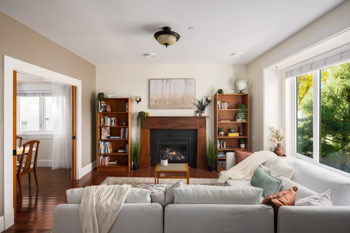 Photo 5 at 4804 Elgin Street, Knight, Vancouver East