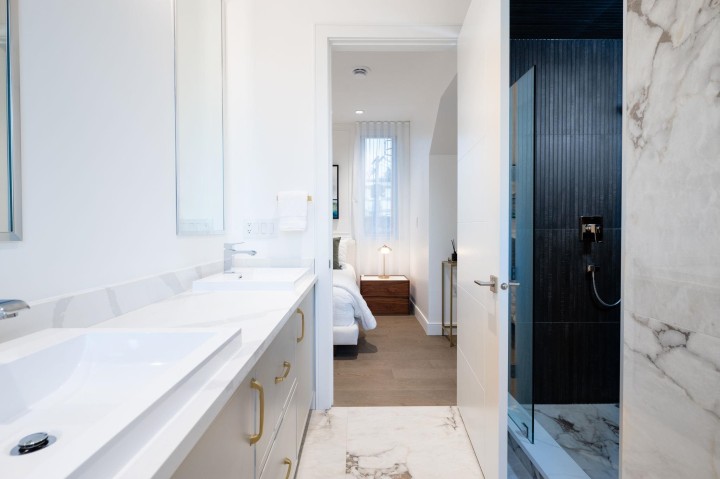 Photo 18 at 3634 W 29 Avenue, Dunbar, Vancouver West