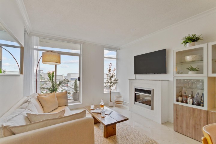 Photo 8 at 603 - 172 Victory Ship Way, Lower Lonsdale, North Vancouver