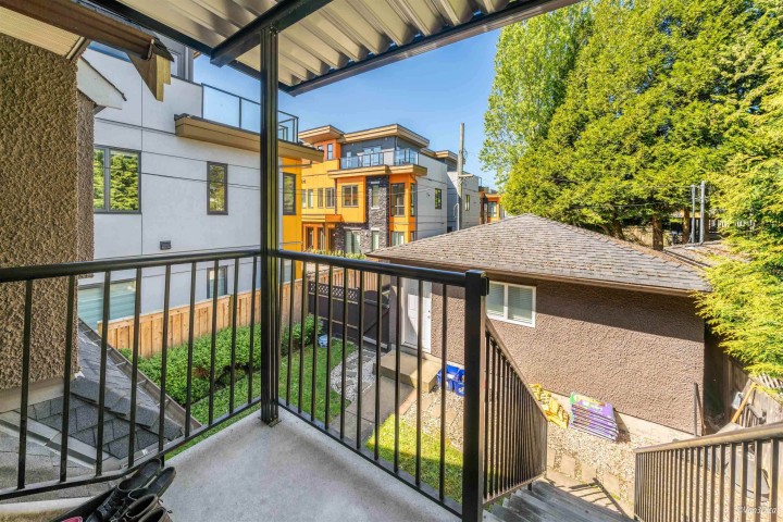 Photo 13 at 7531 Oak Street, South Granville, Vancouver West