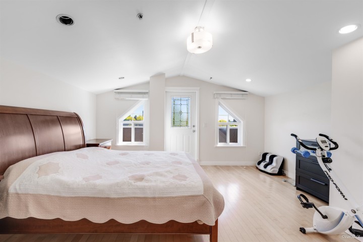 Photo 15 at 7531 Oak Street, South Granville, Vancouver West