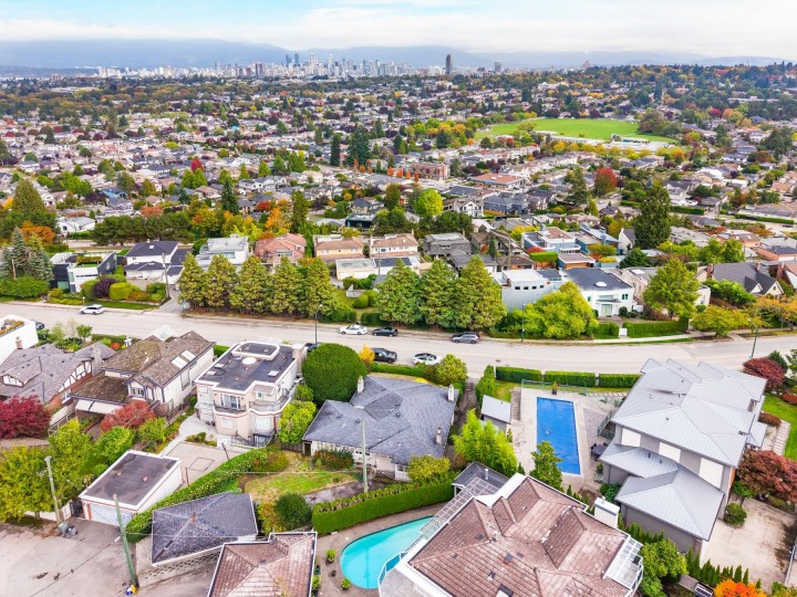 Photo 17 at 4275 Quesnel Drive, MacKenzie Heights, Vancouver West