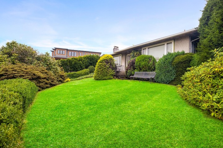 Photo 12 at 4275 Quesnel Drive, MacKenzie Heights, Vancouver West