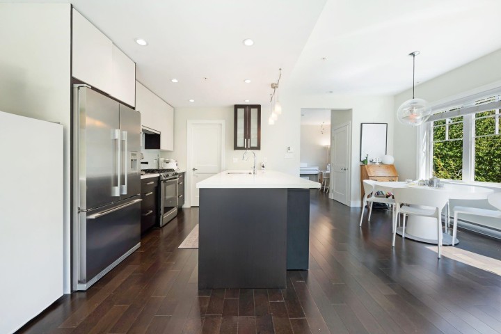Photo 3 at 1483 Tilney Mews, South Granville, Vancouver West