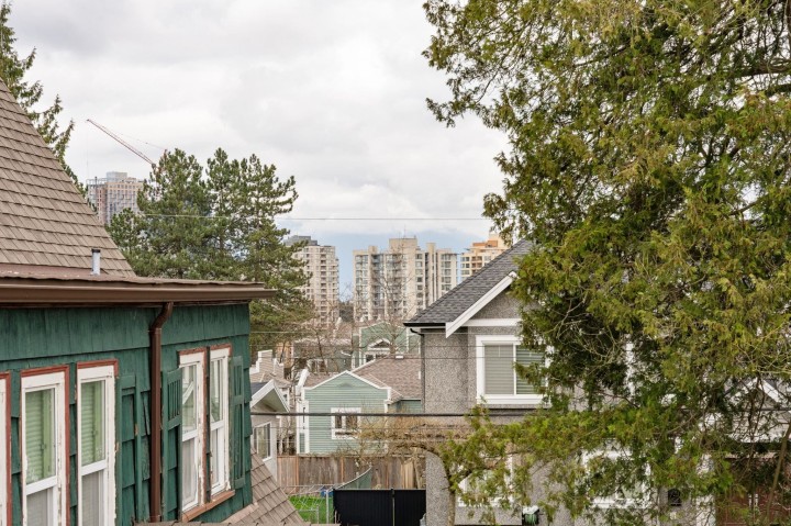 Photo 11 at 5878 Arlington Street, Killarney VE, Vancouver East