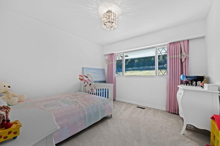 Photo 25 at 685 King Georges Way, British Properties, West Vancouver